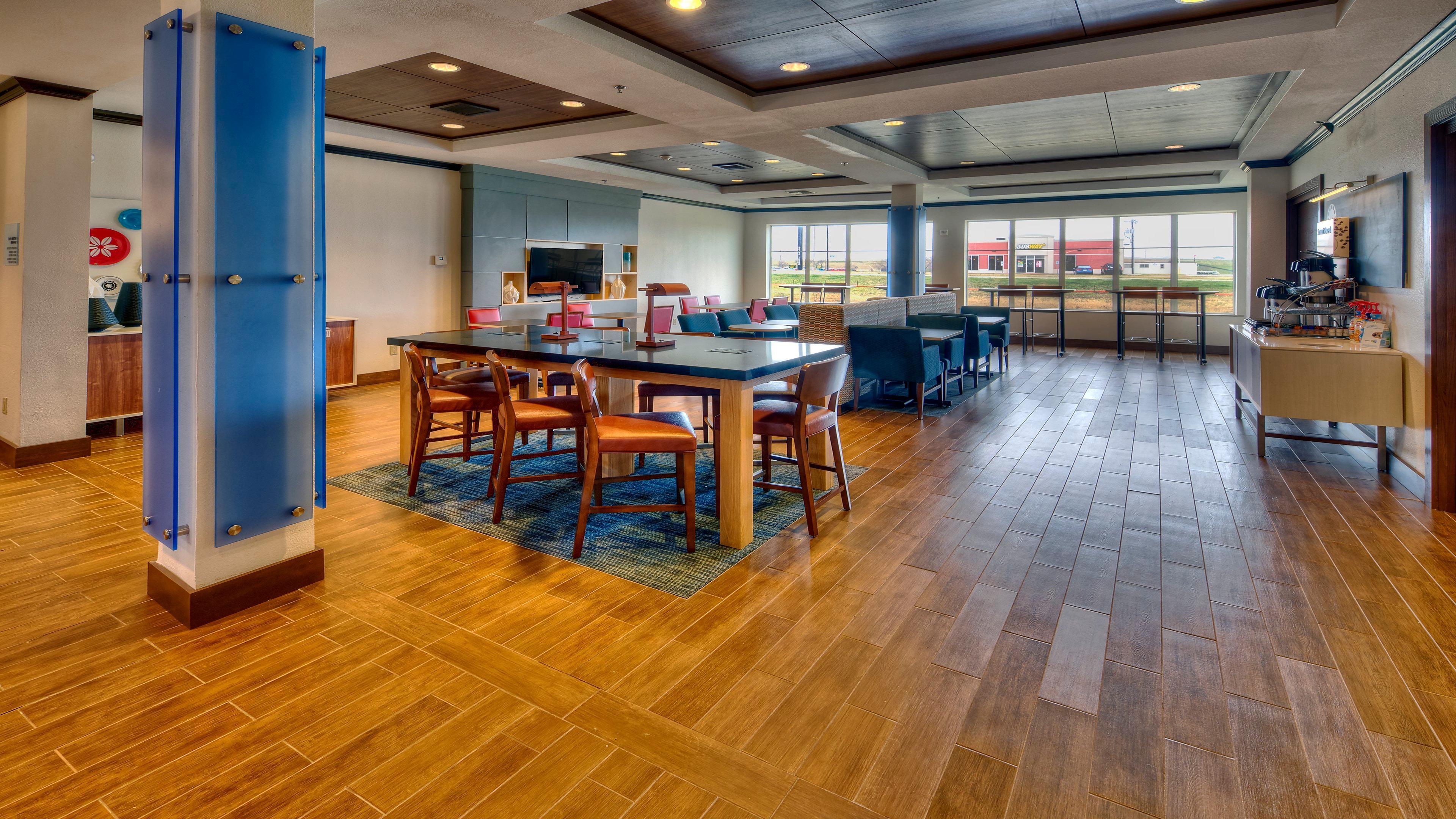 Holiday Inn Express Hotel And Suites Corsicana I-45 By Ihg Buitenkant foto